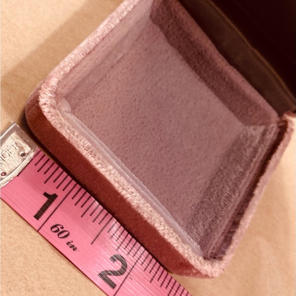 Calame pale rose velvet gift jewelry box, for ring or cuff links - Picture 11 of 11